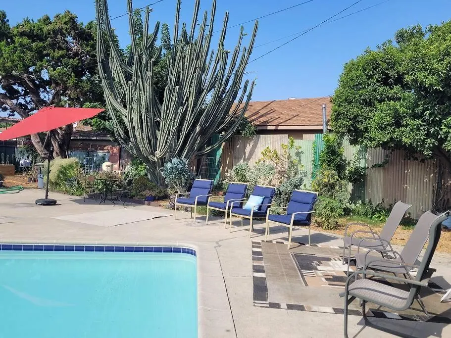 Urban Farm House +Hot Tub+Pool Long Beach